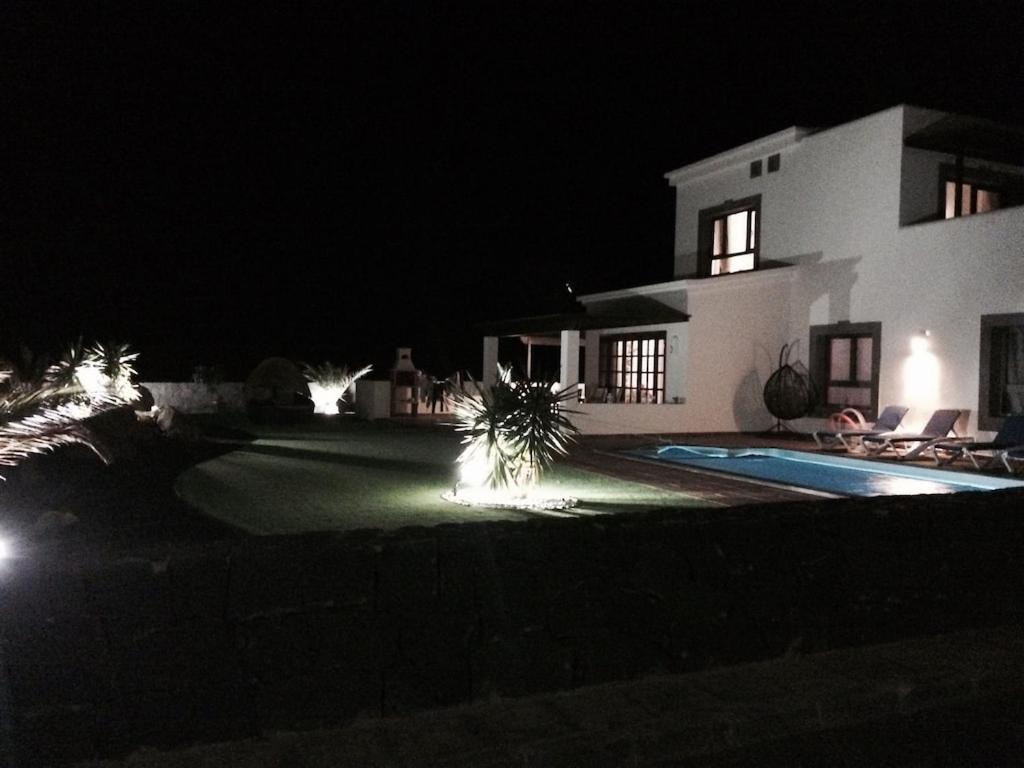 Luxury 3Bed Villa With Heated Private Pool, Full Sky And Free Wifi Playa Blanca  Exteriér fotografie