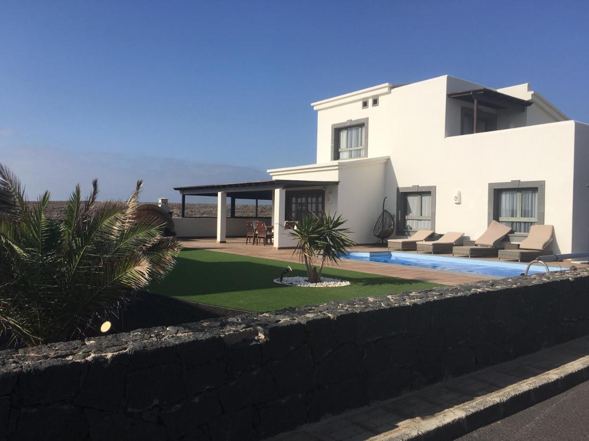 Luxury 3Bed Villa With Heated Private Pool, Full Sky And Free Wifi Playa Blanca  Exteriér fotografie